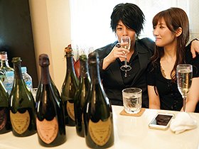 新宿歌舞伎町 昼キャバ嬢が夜ホストで　サンプル画像02